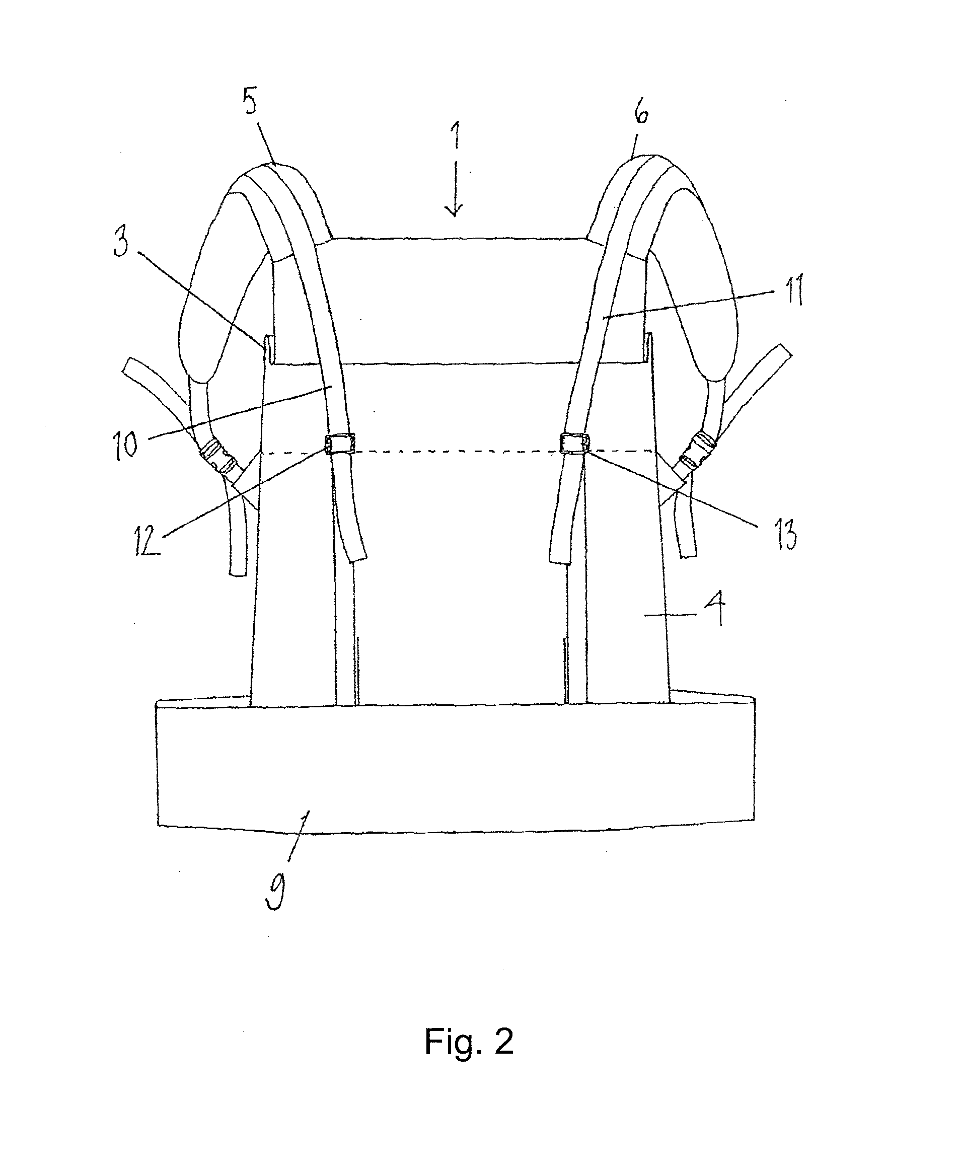 Arrangement for adjusting the length of a carrying section of a child carrier