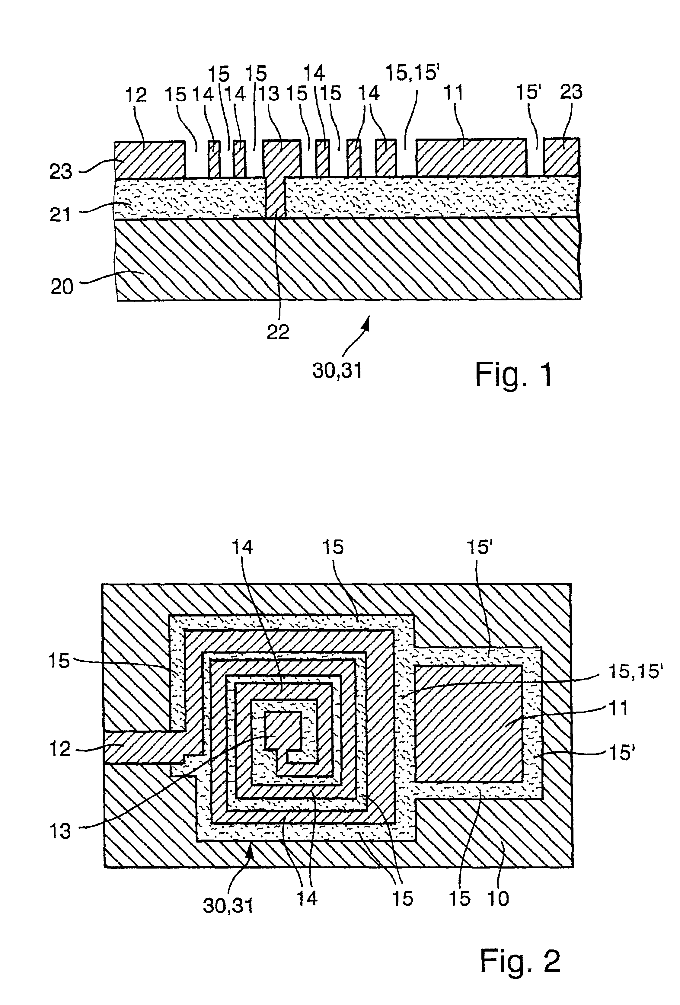 Device and method for determining the lateral undercut of a structured surface layer