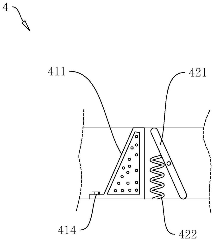 Ecological drainage ditch with sewage interception and water control functions and construction method thereof