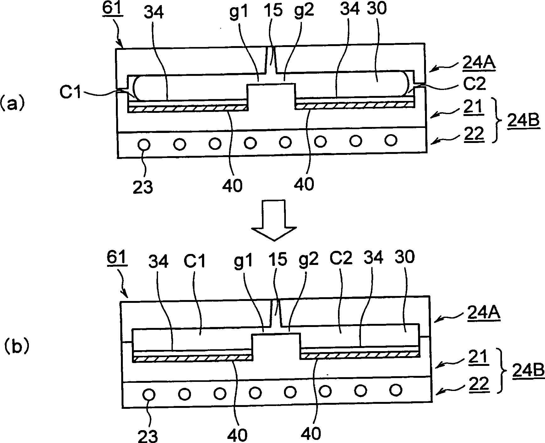 Resin molding apparatus and method of resin molding