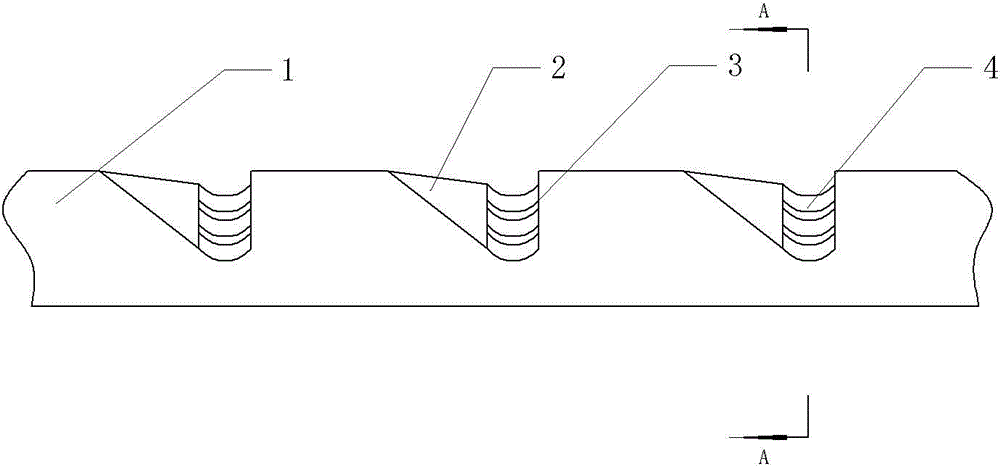 Noodle conveyer belt convenient for noodle scrap recovery