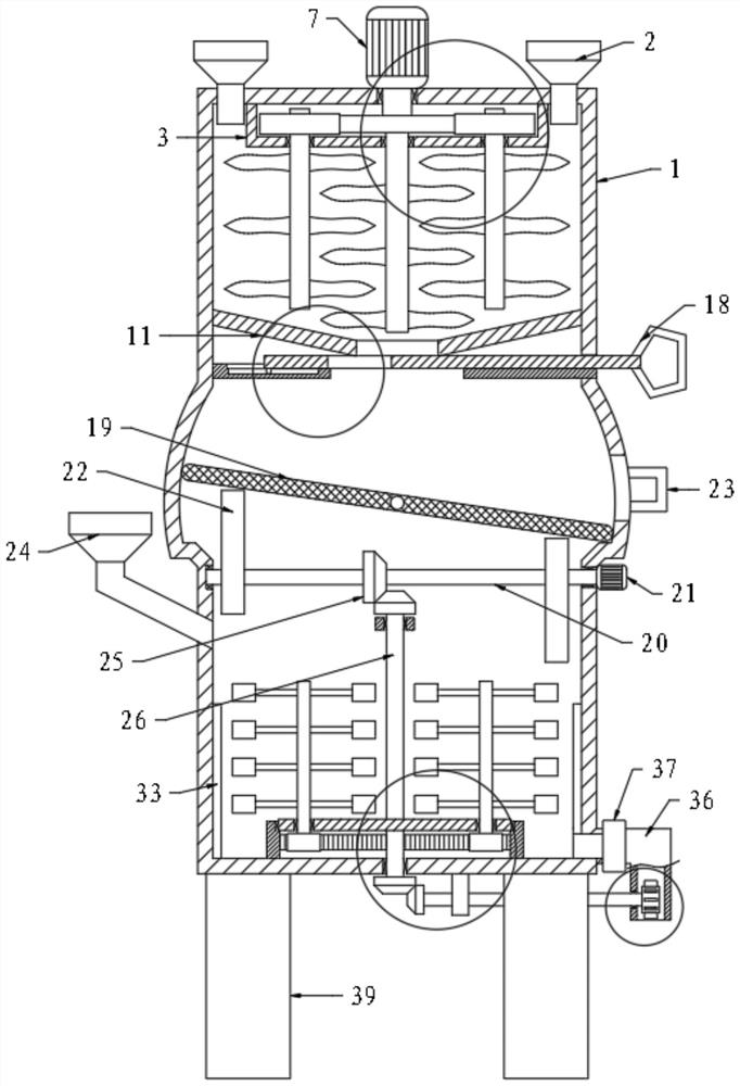 Anti-blocking discharging device for soap processing and production