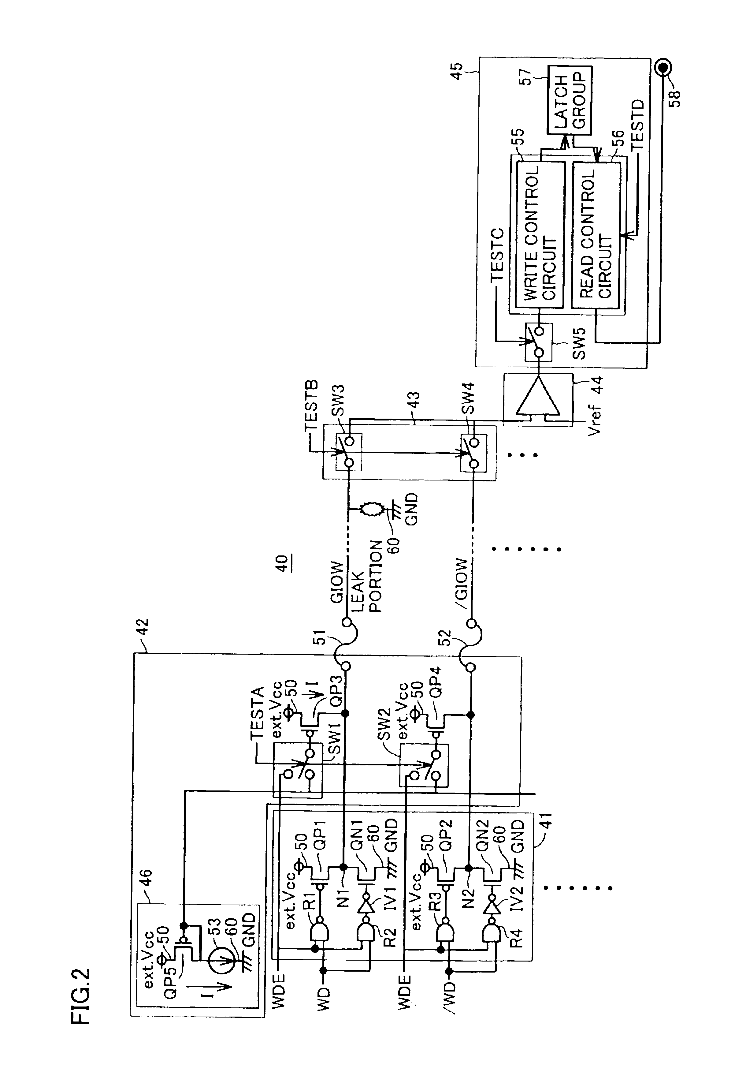 Semiconductor memory device having a plurality of signal lines for writing and reading data