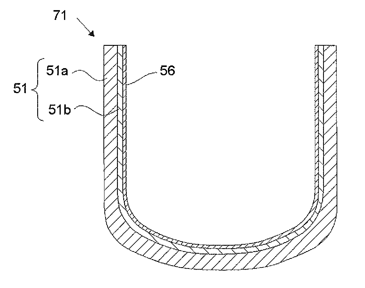Powdered silica, silica container, and method for producing them