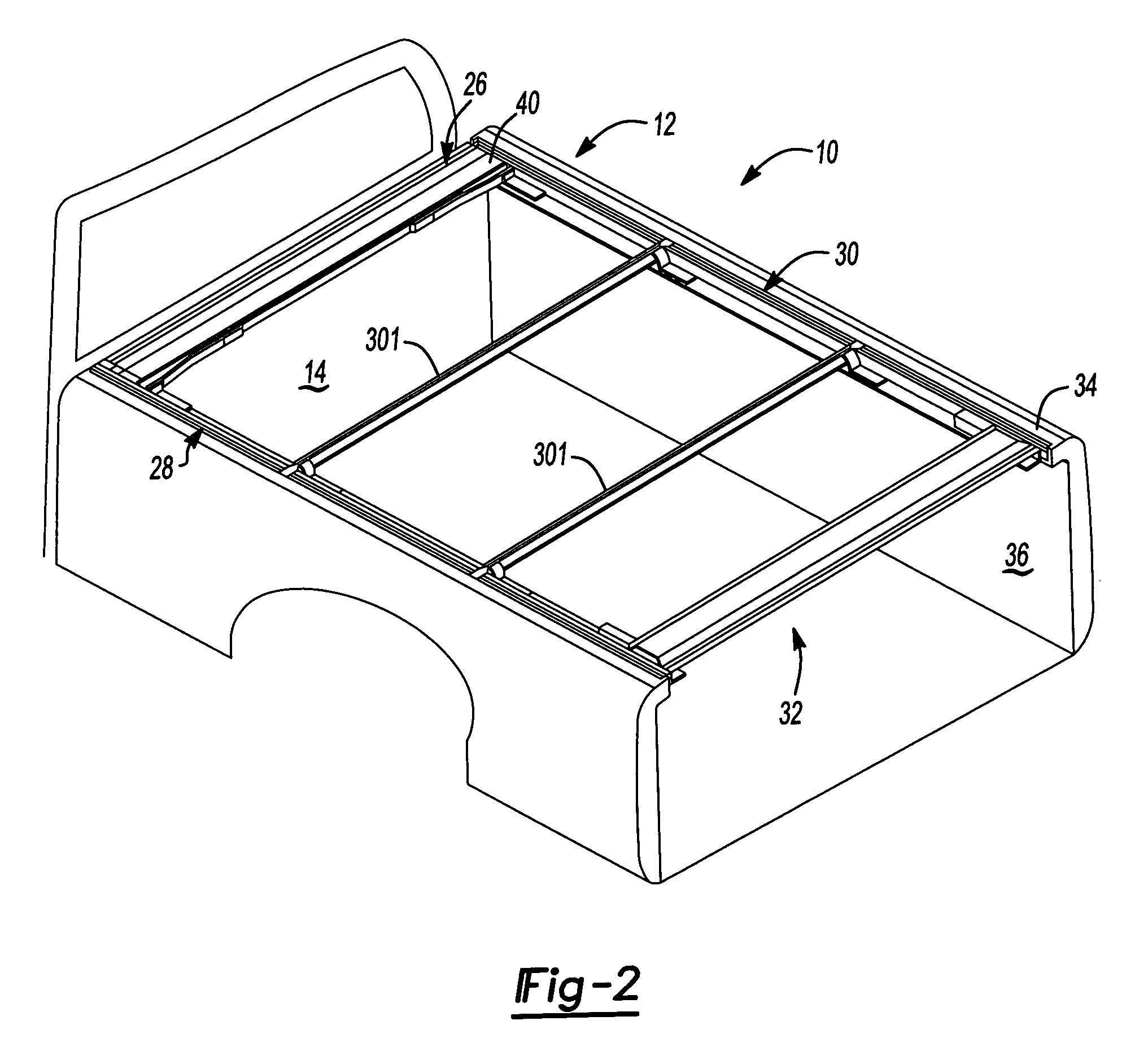 Covering structure having automatic coupling system