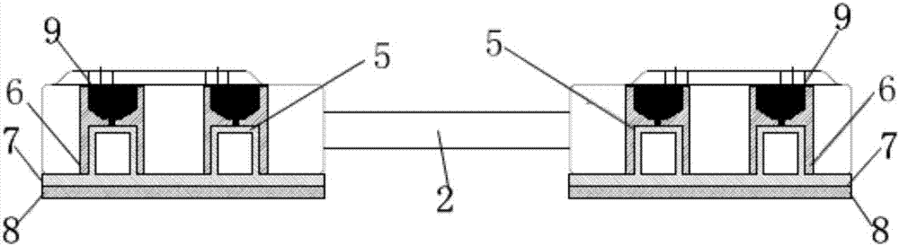 Displacement adjusting and compensating device as well as rail system comprising displacement adjusting and compensating device