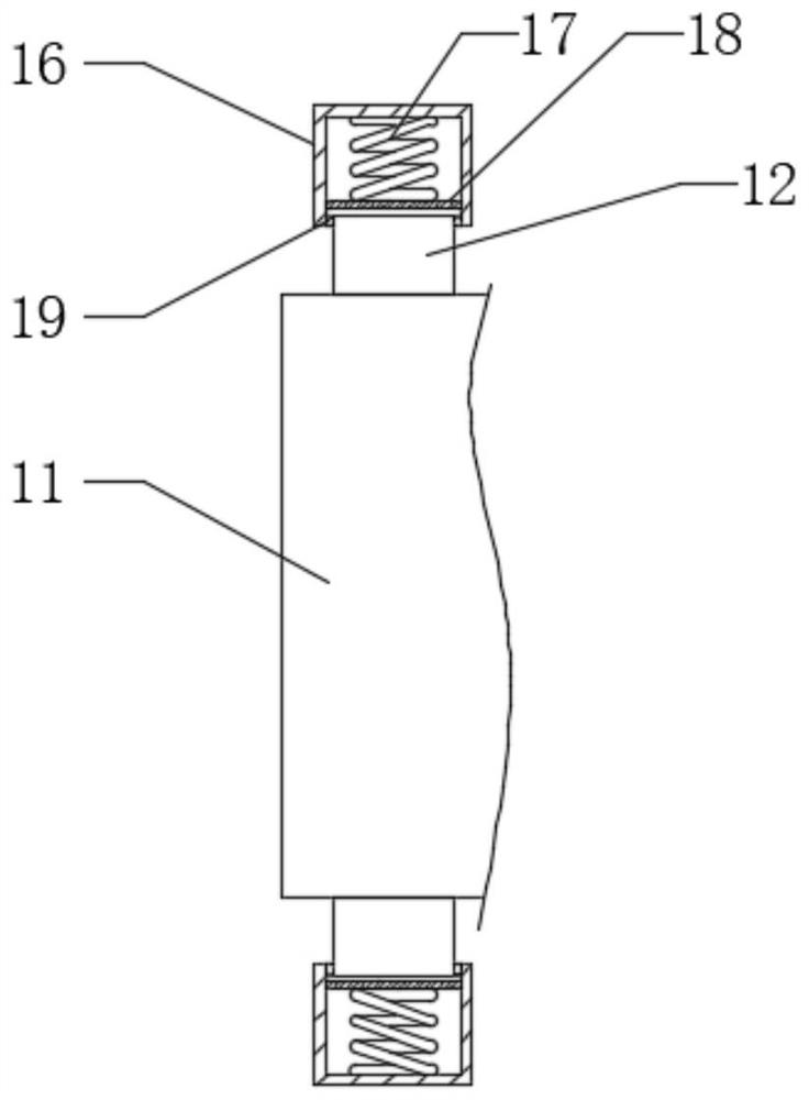 Solar connecting wire fixing device convenient to disassemble and assemble