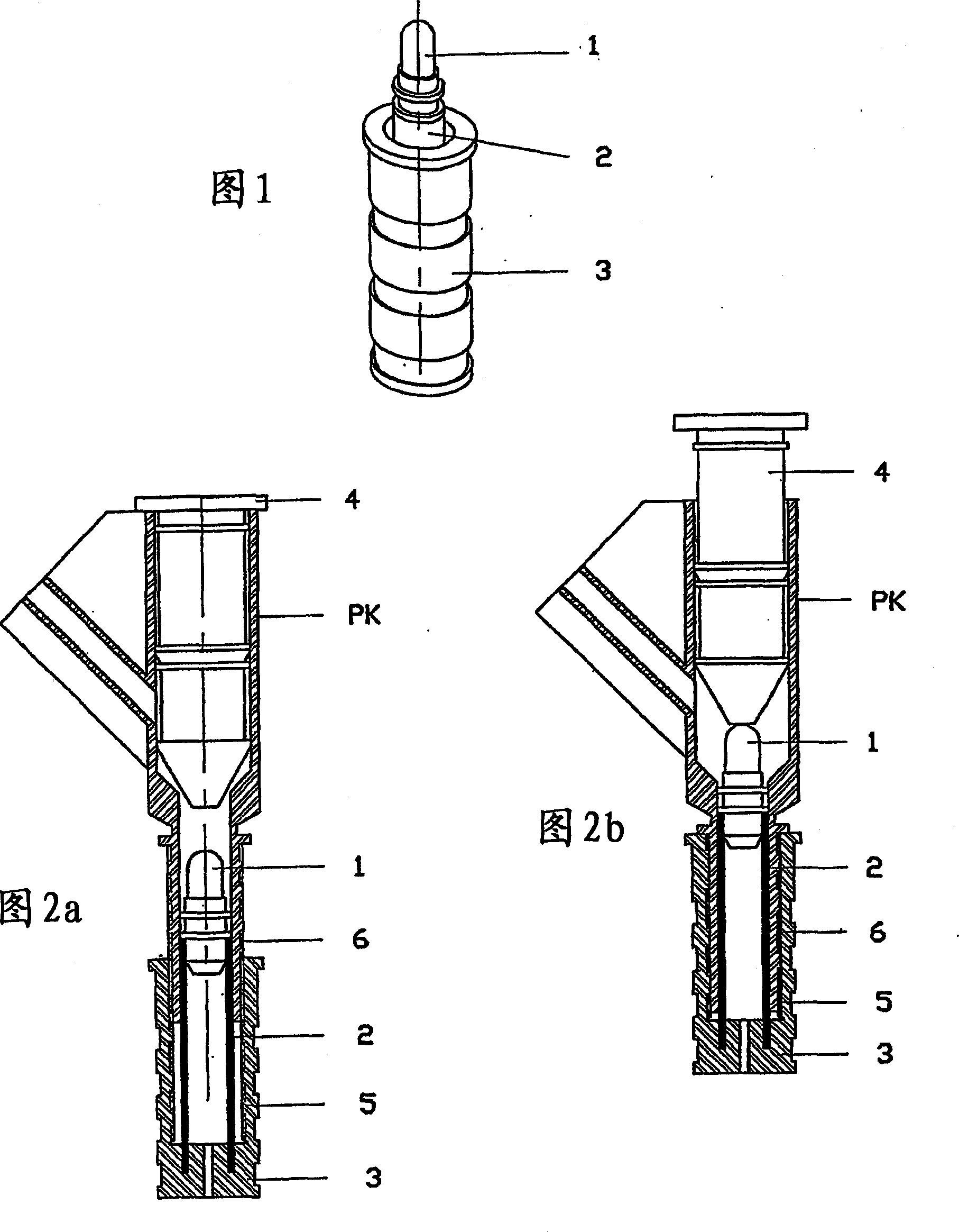 Device and method for introducing a plug into the peritoneal dialysis connector of a patient