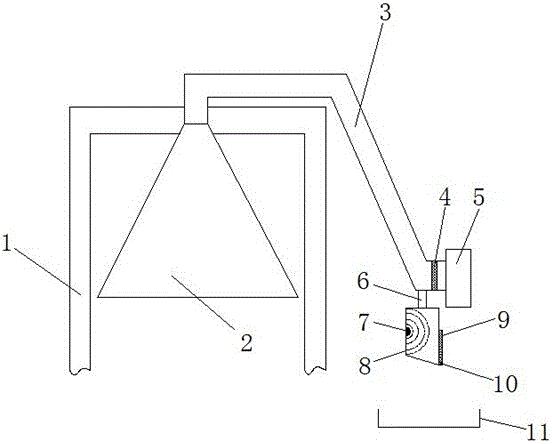 Textile machine dust removing device with spraying structure