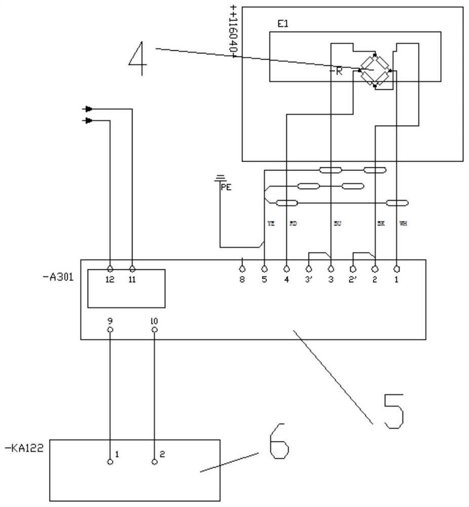 Control method and system for assisting servo motor driving through weighing and displacement sensor