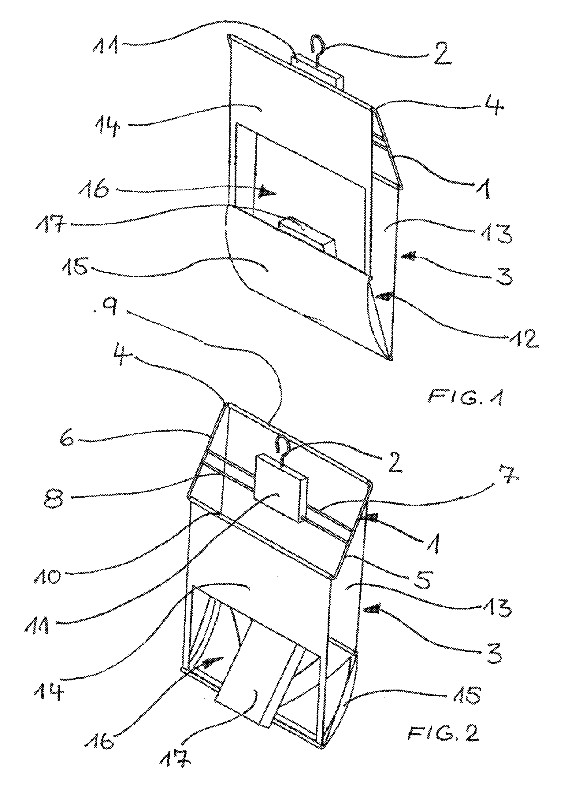 Transport bag for transporting a product in a hanging garment conveyor