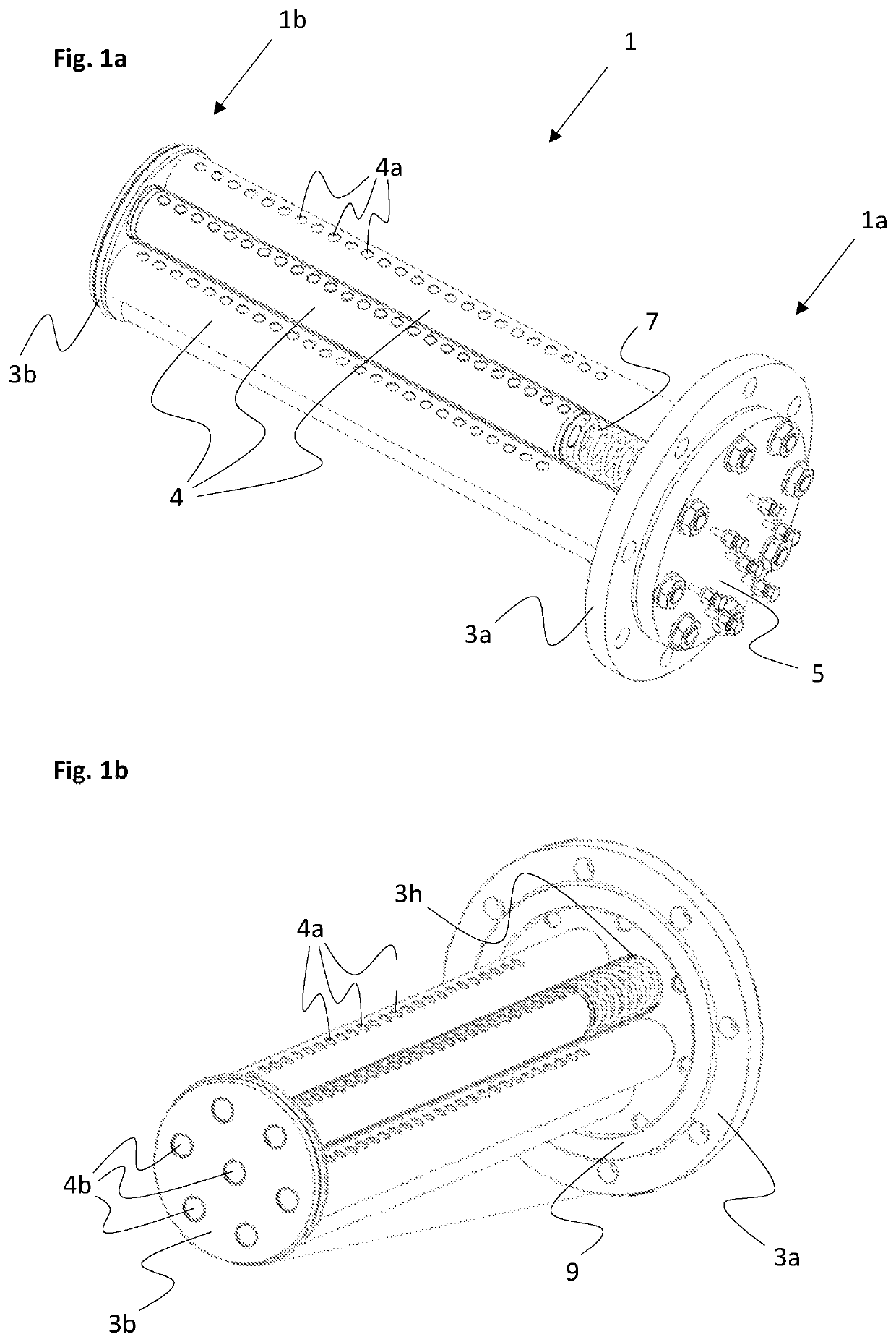 Filter assembly for plate heat exchangers and method of cleaning a working medium in a plate heat exchanger