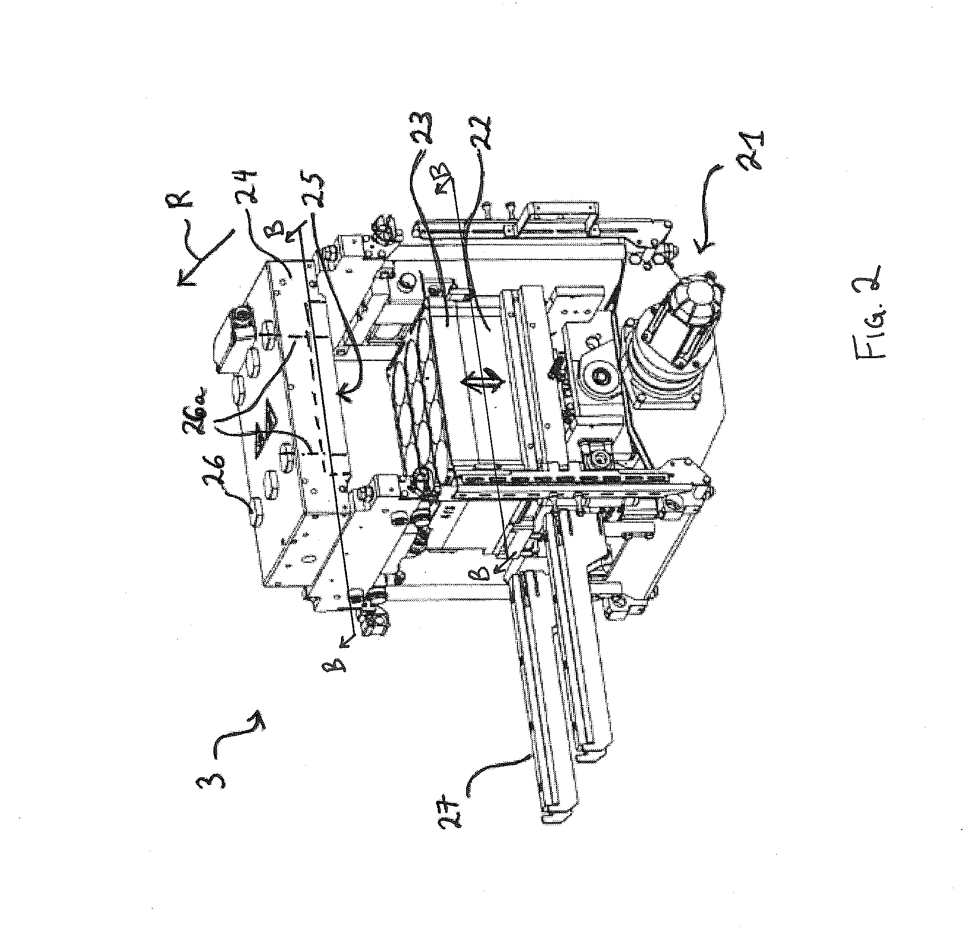 Deep-drawing packaging machine with sealing station and method