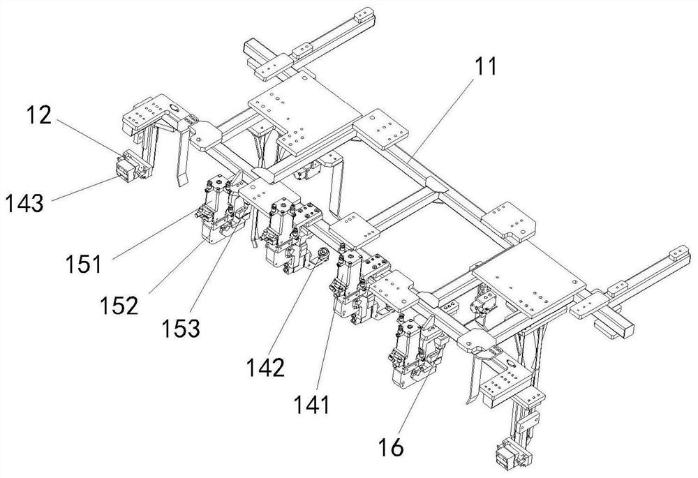 A high-precision centering and positioning structure of the cover hinge