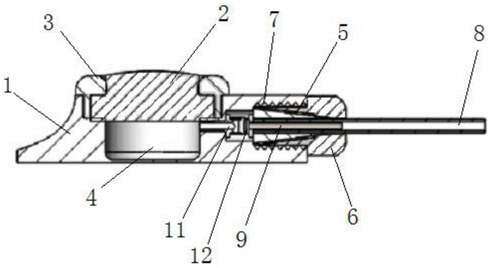 Implantable drug-supplying device of check valve seal-free pipe