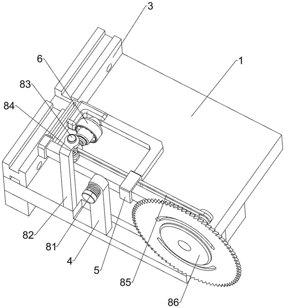 Automatic plate cutting device capable of fixing distance