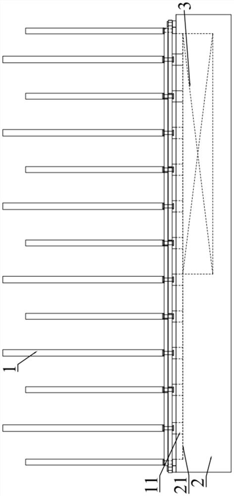 A large radiator with spacing adjustment structure and its working method