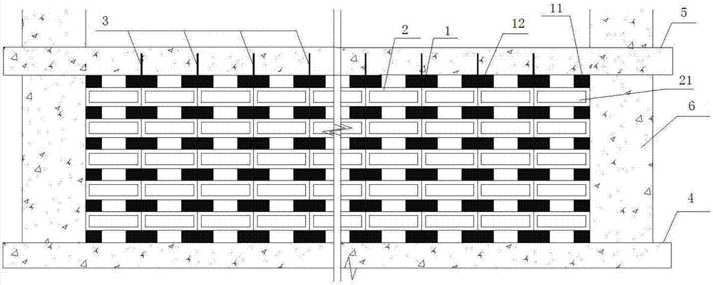 Structure-pillar free combined openwork brick wall without plastering and construction method thereof
