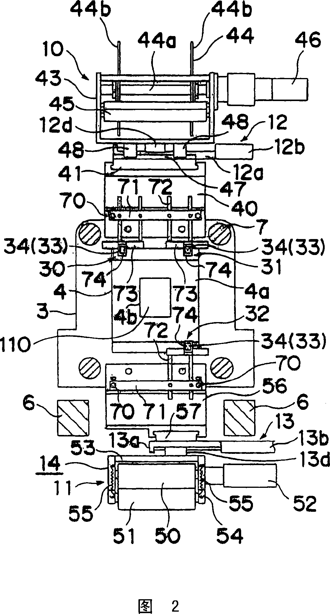Molding apparatus and molding method using a transfer film