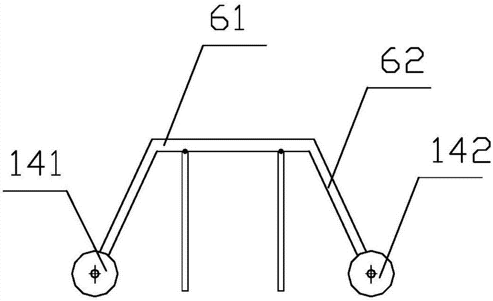 Novel peripheral driving mud scraper