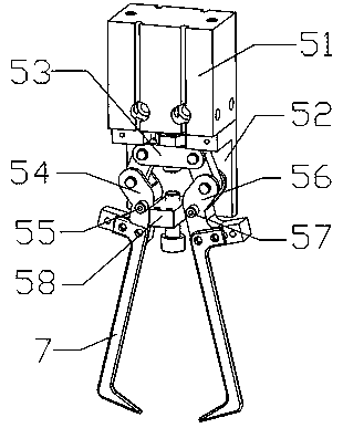 Novel type gripping mechanism with interval size being adjustable