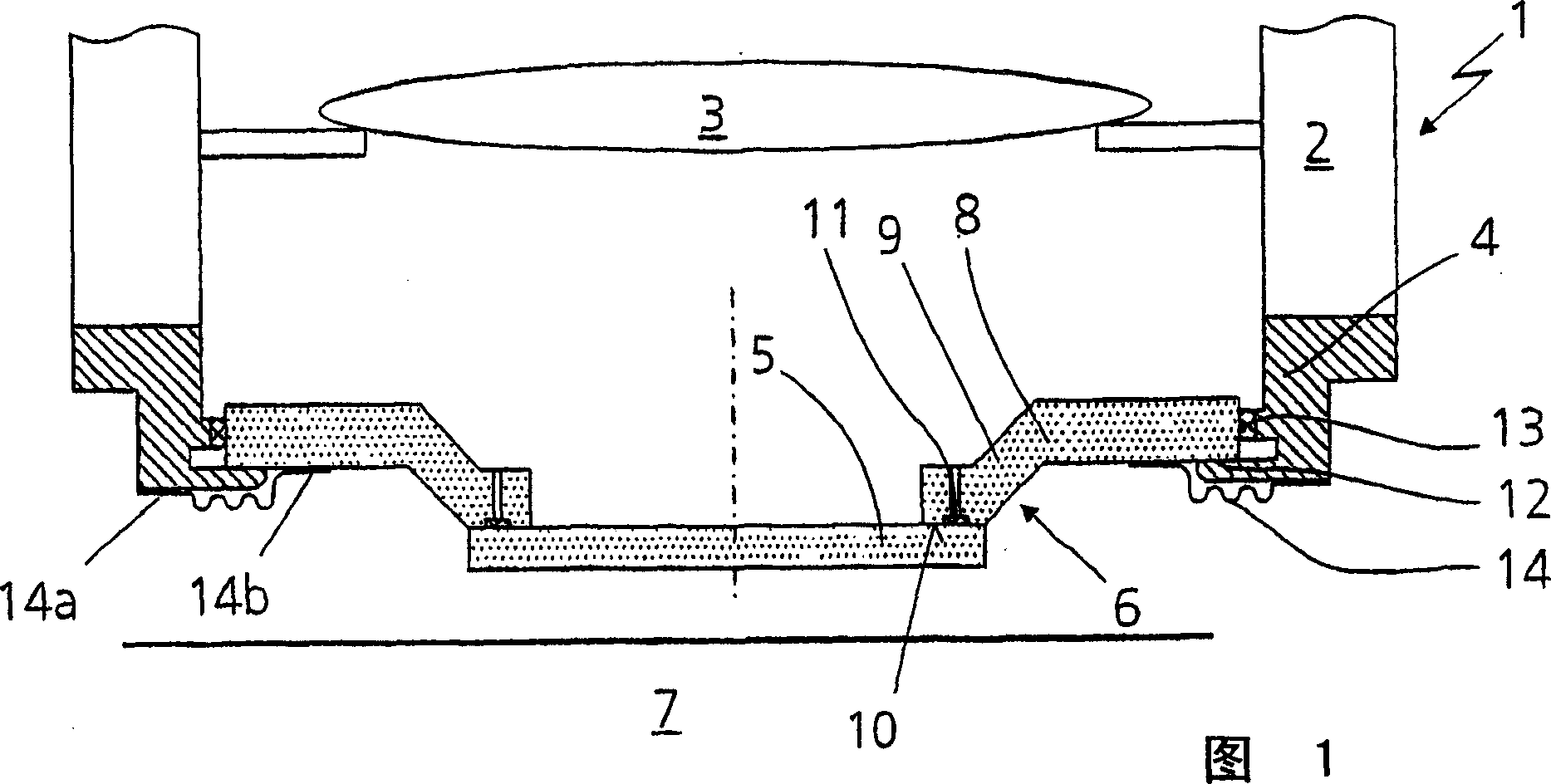 Holding device for an optical element in an objective