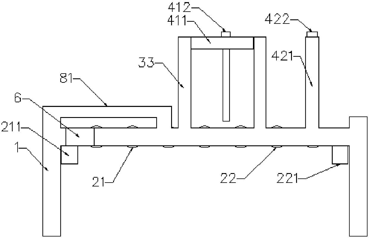 Efficient insulating plate cutting device with drying function