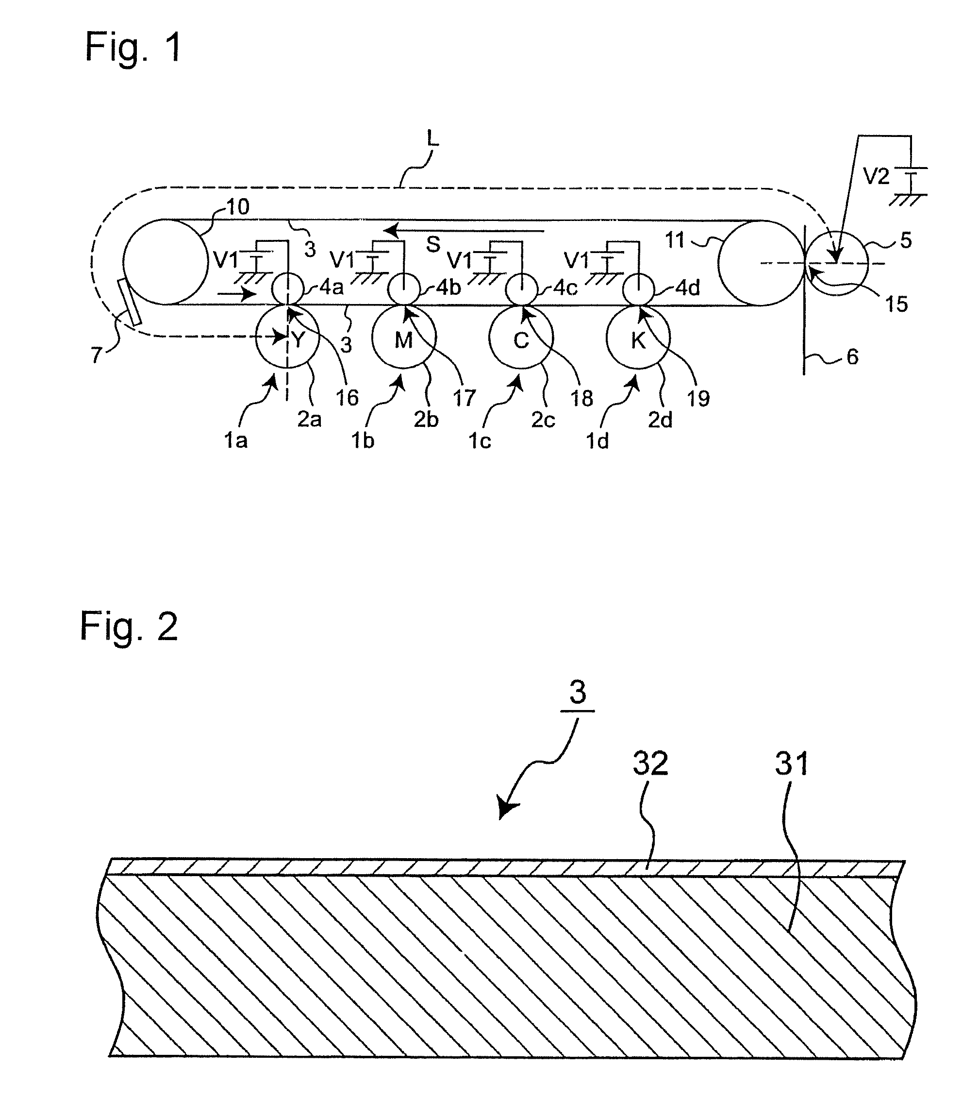 Image forming apparatus having intermediate transfer member with residual surface potential characteristic