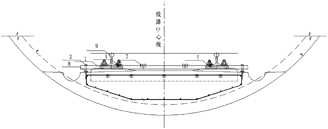 Underground line monolithic roadbed expansion joint form reinforcing device and construction method thereof