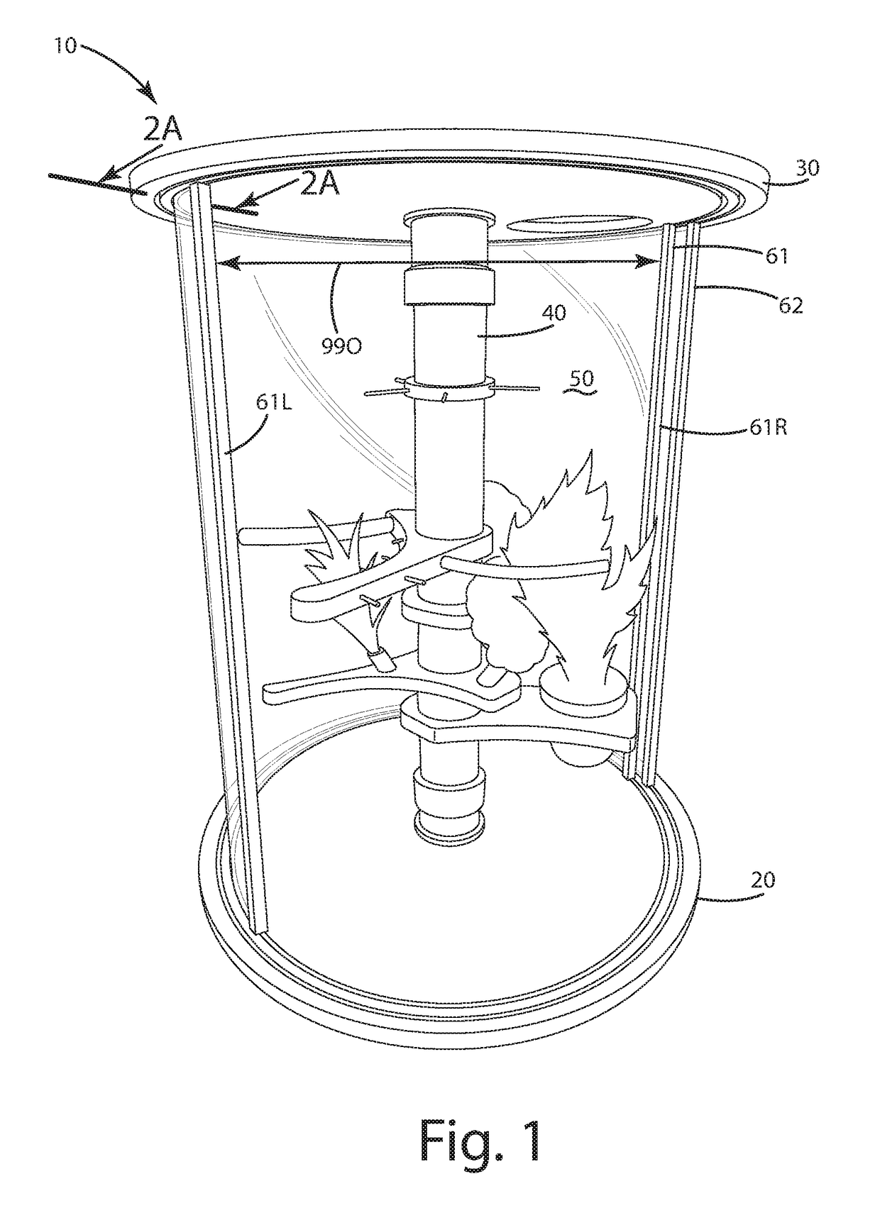 Terrarium and related method of use