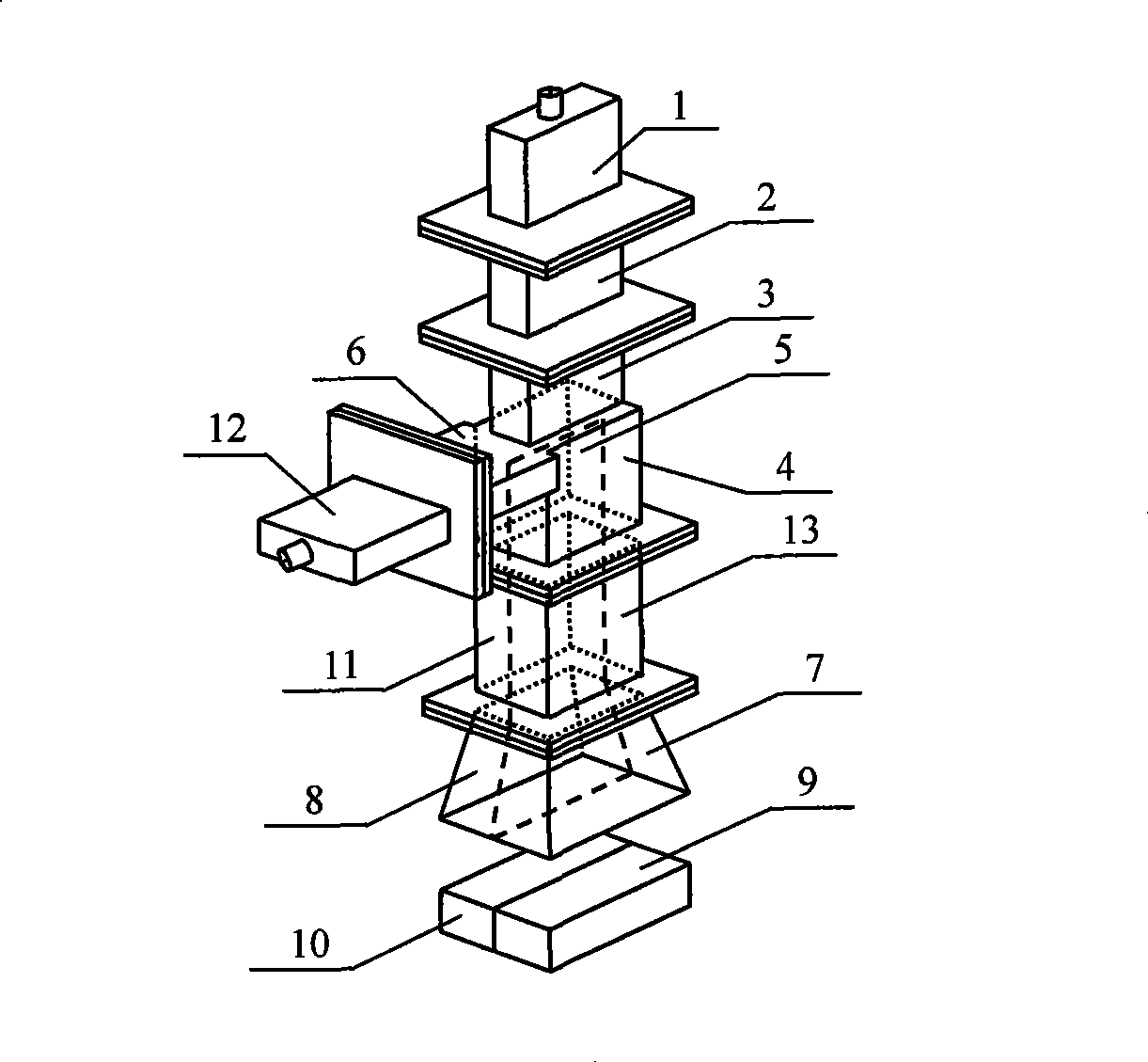Method for detecting shortage of products packaged by aluminum foil by microwave and detector thereof