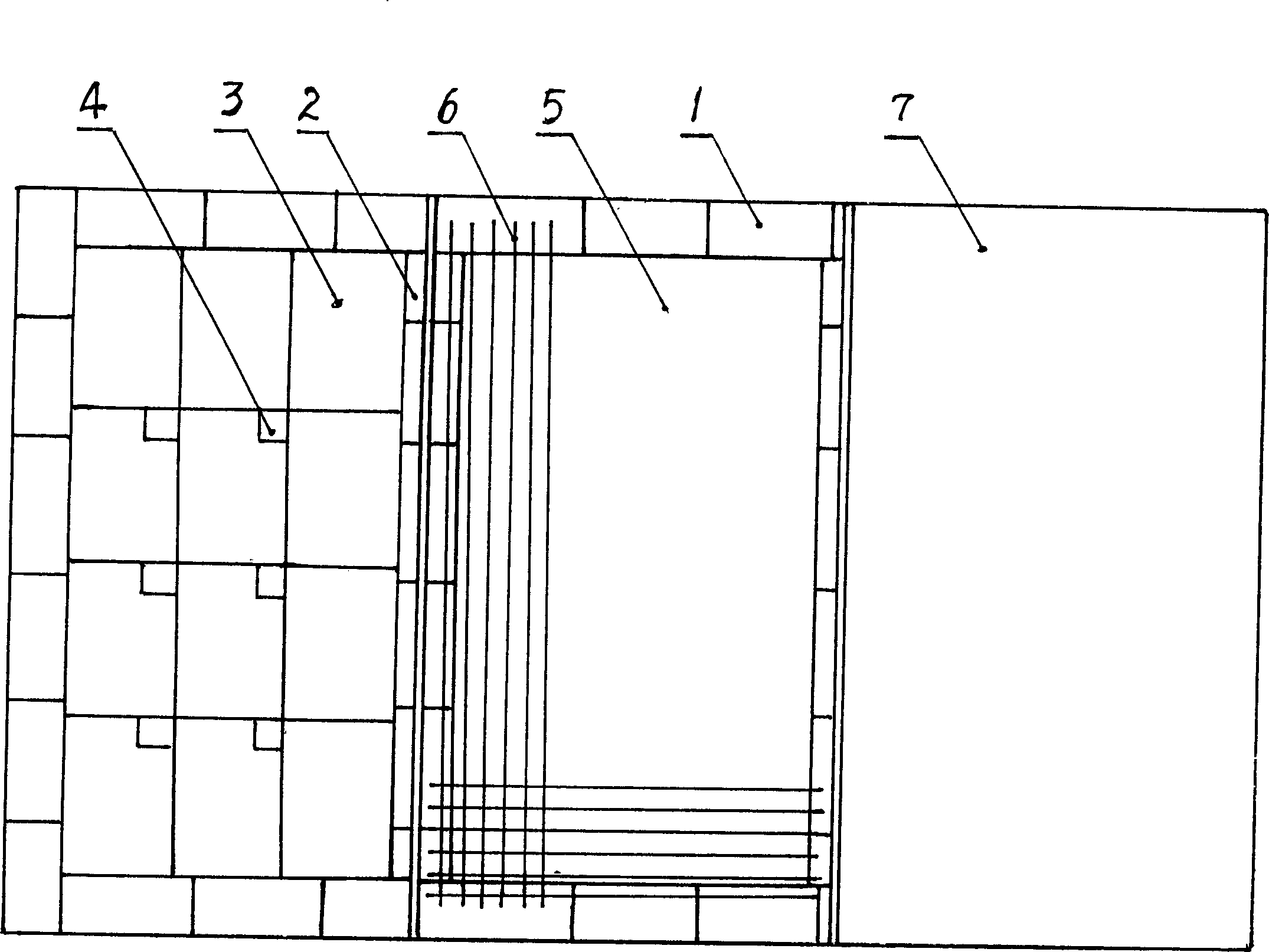 Heat insulating method with foamed plastics for building roof