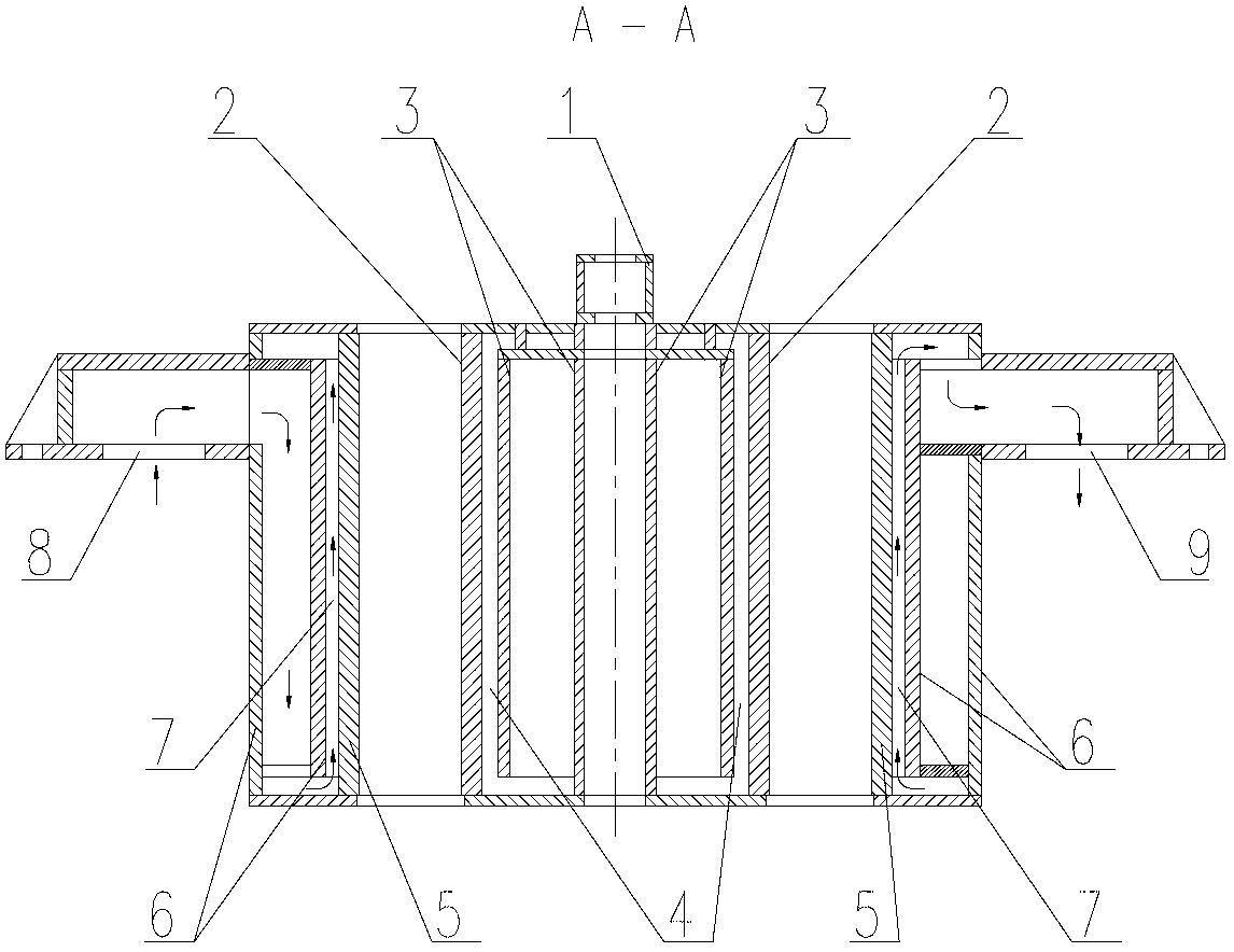 Crystallizer device for continuously casting hollow tube blanks