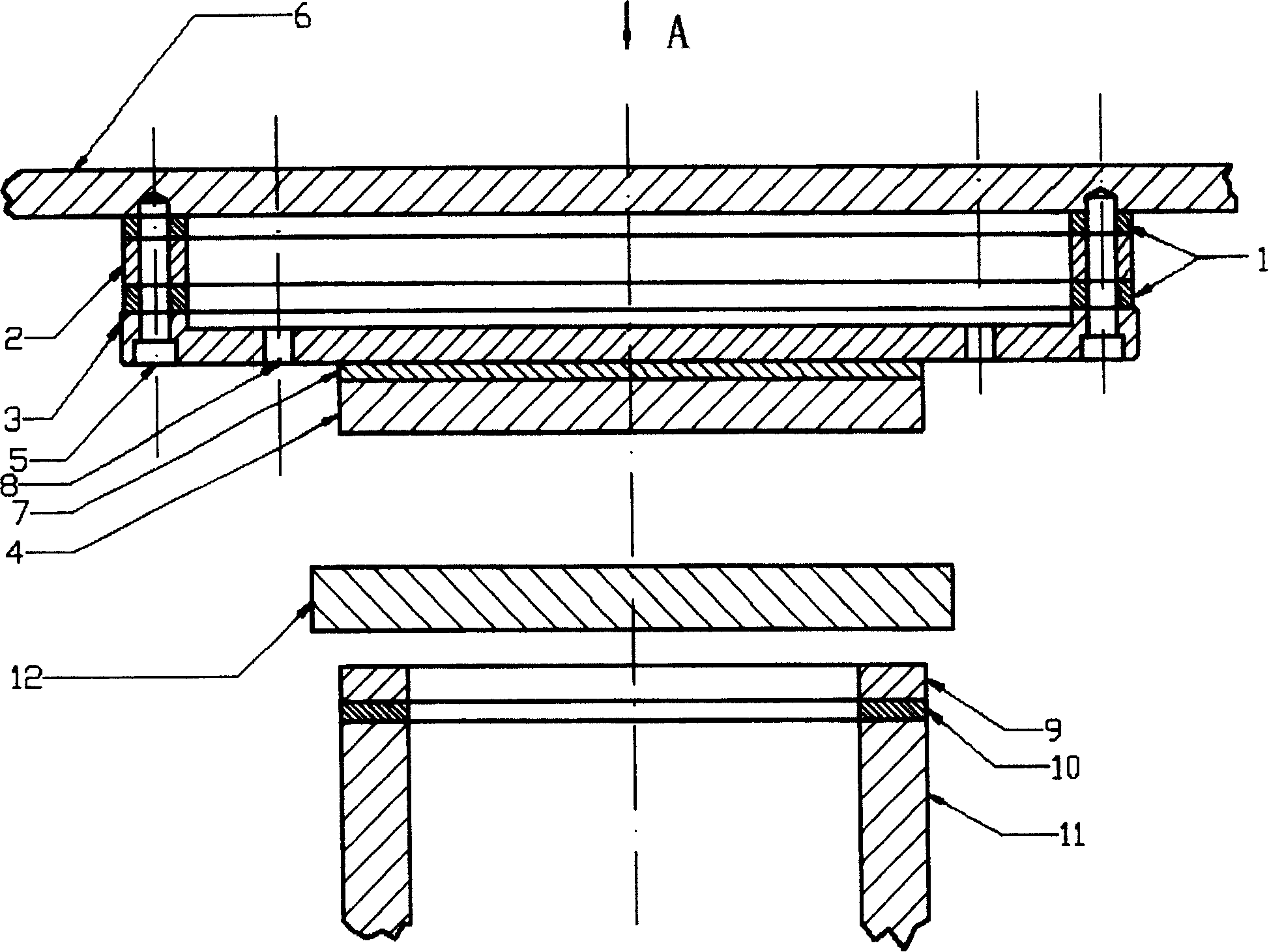 Heat conduction mechanism of high and low temperature circulating device with wide temperature range