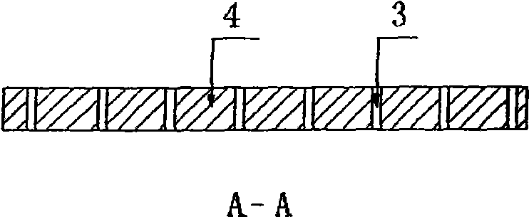 Metal faced integral-linking chip substrate insulated and decorated board and manufacturing method thereof