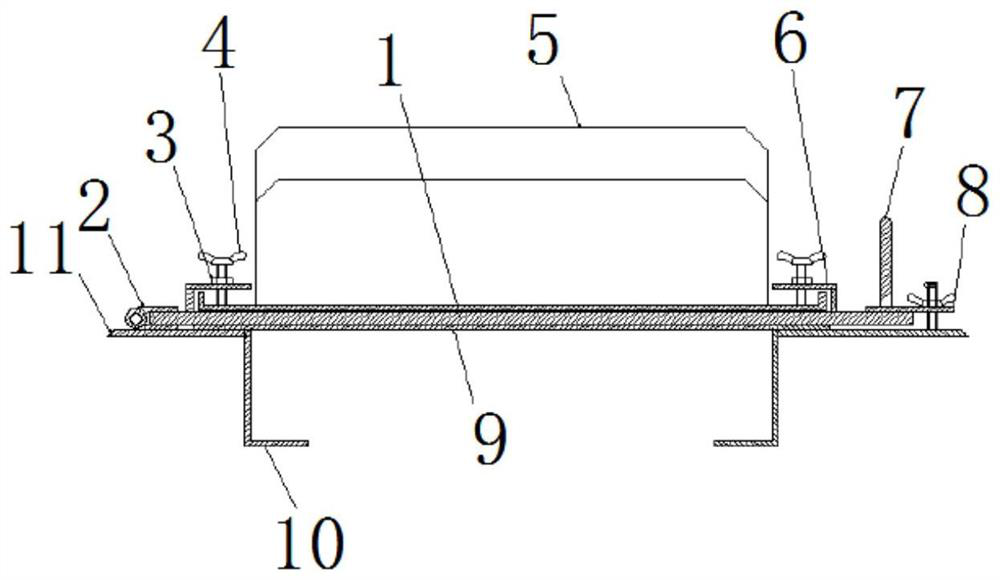 A pressure plate structure of filter cotton in dynamic pressure chamber for automobile painting and spraying