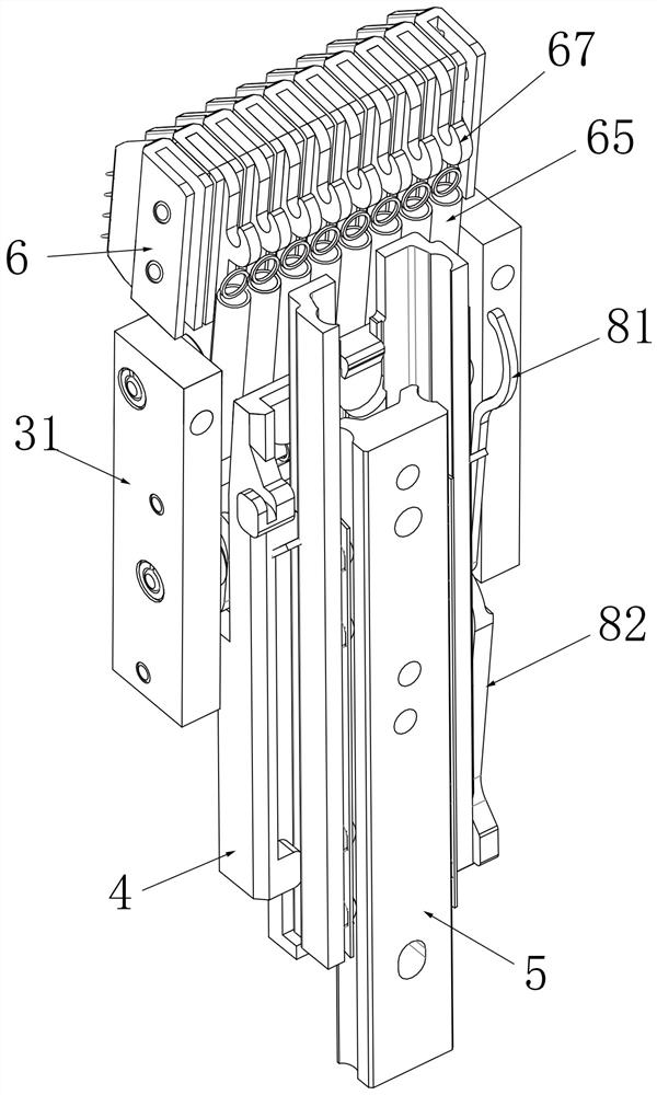 A pulling device for a knitting machine