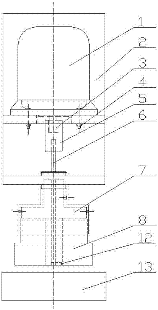 Synchronous processing mechanism for parts at fluid filling hole positions for electrical discharge machining