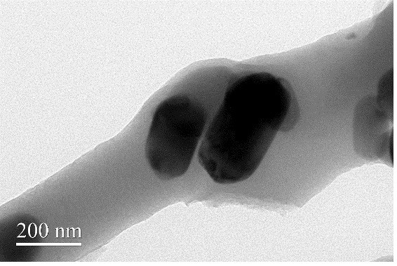 FeTiO3-TiO2 heterostructure loaded porous carbon nanofiber membrane material and application thereof in sodium-selenium battery