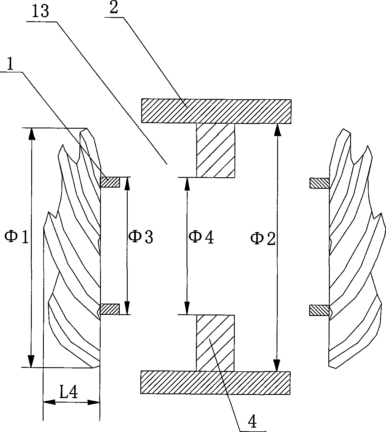 Multi cutter-head extruder and assembling method thereof