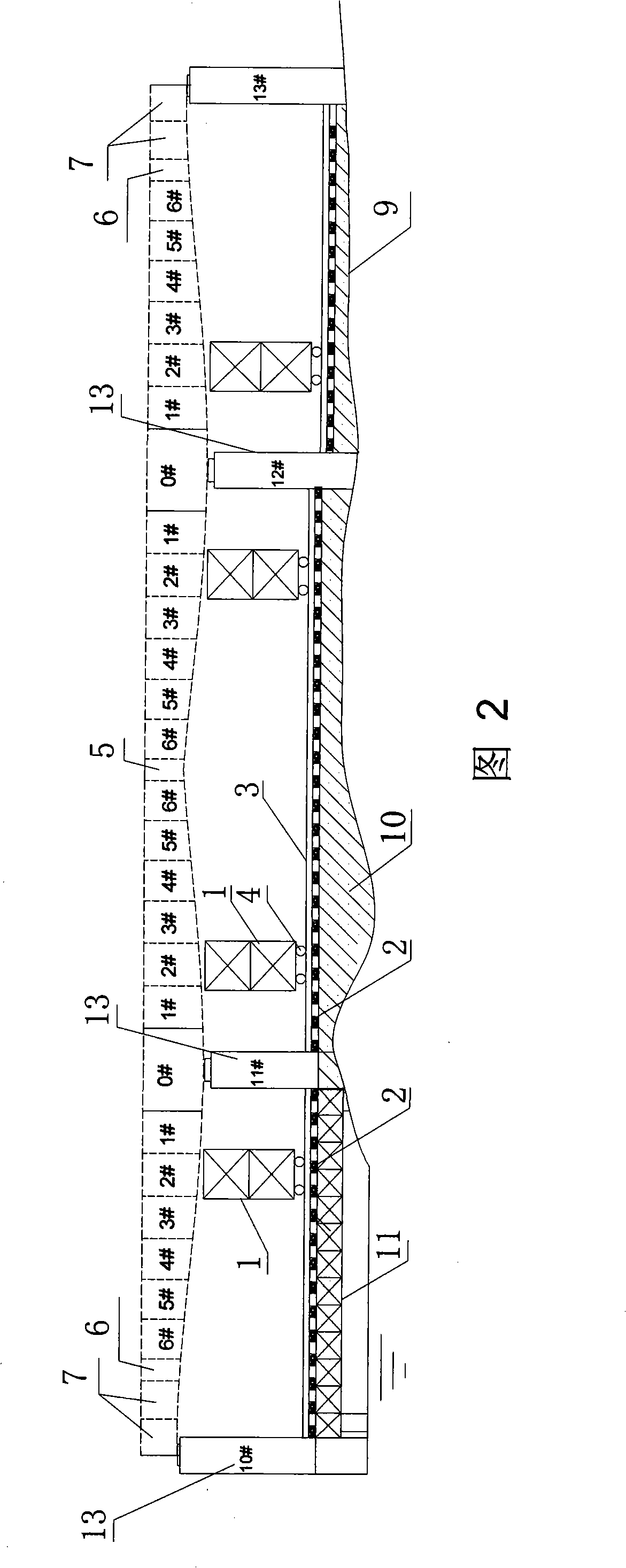 Construction method of mobile type bracket subsection cast-in-situ continuous beam