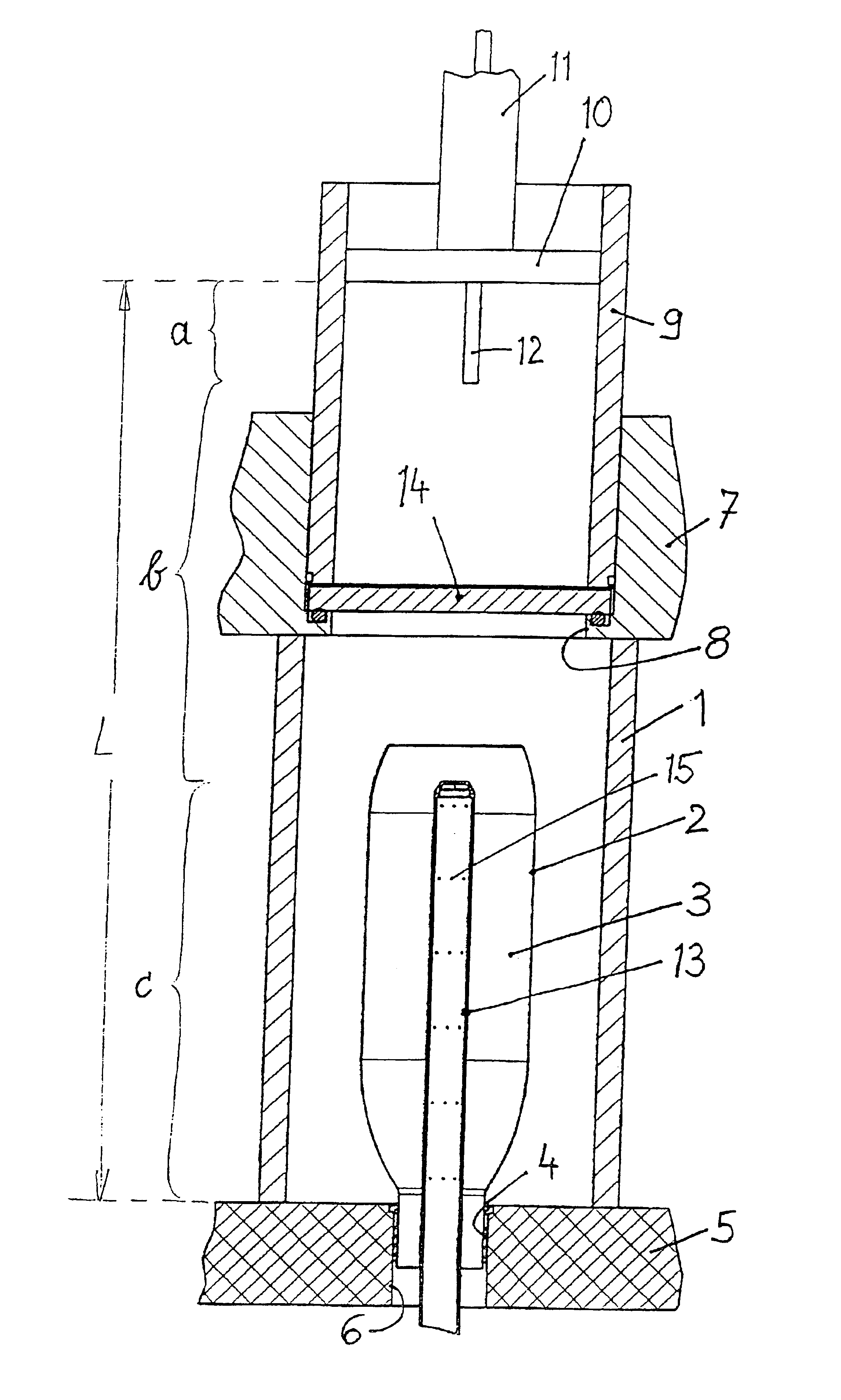 Arrangement for coupling microwave energy into a treatment chamber
