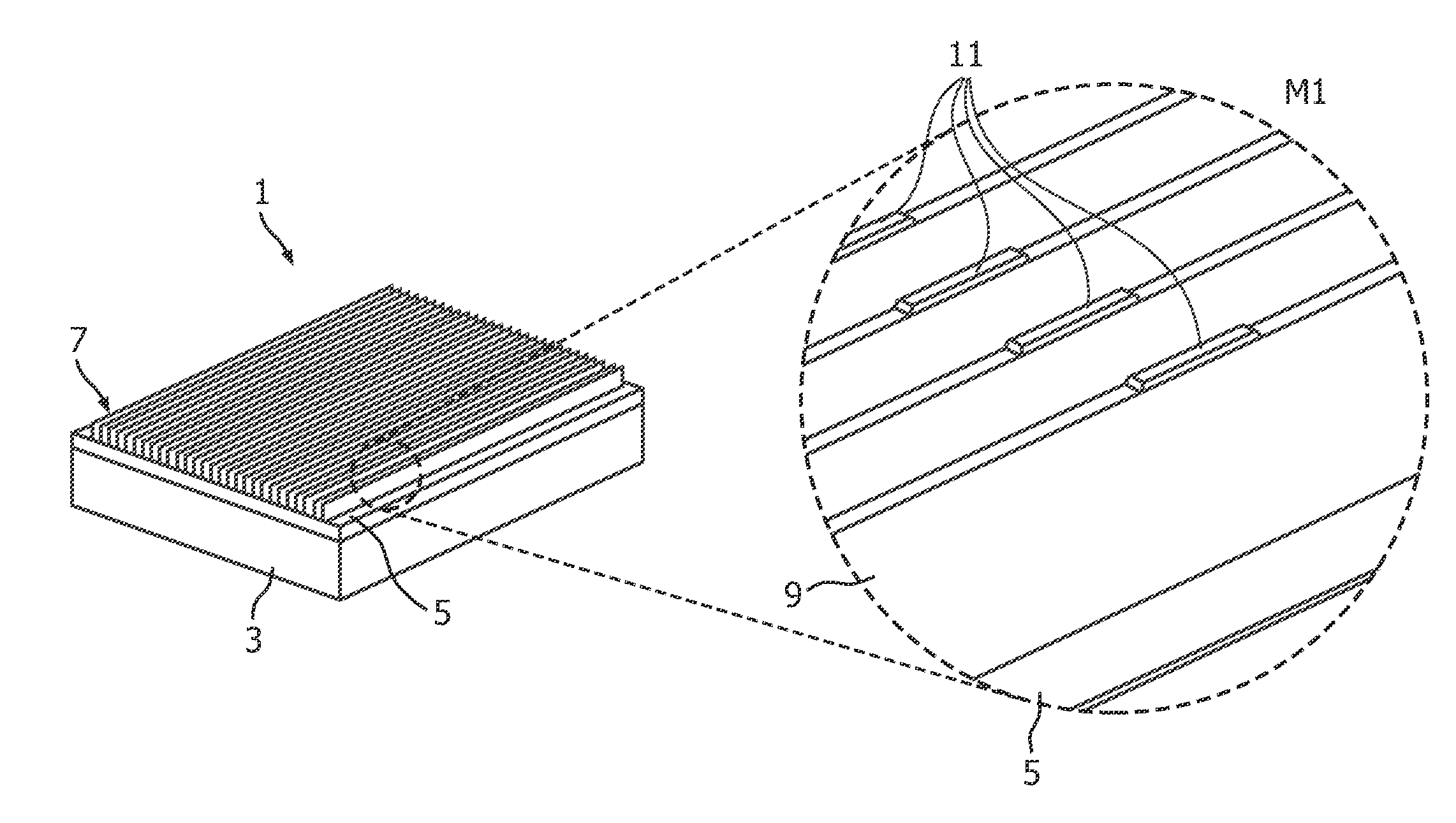 Grid and method of manufacturing a grid for selective transmission of electromagnetic radiation, particularly x-ray radiation for mammography applications