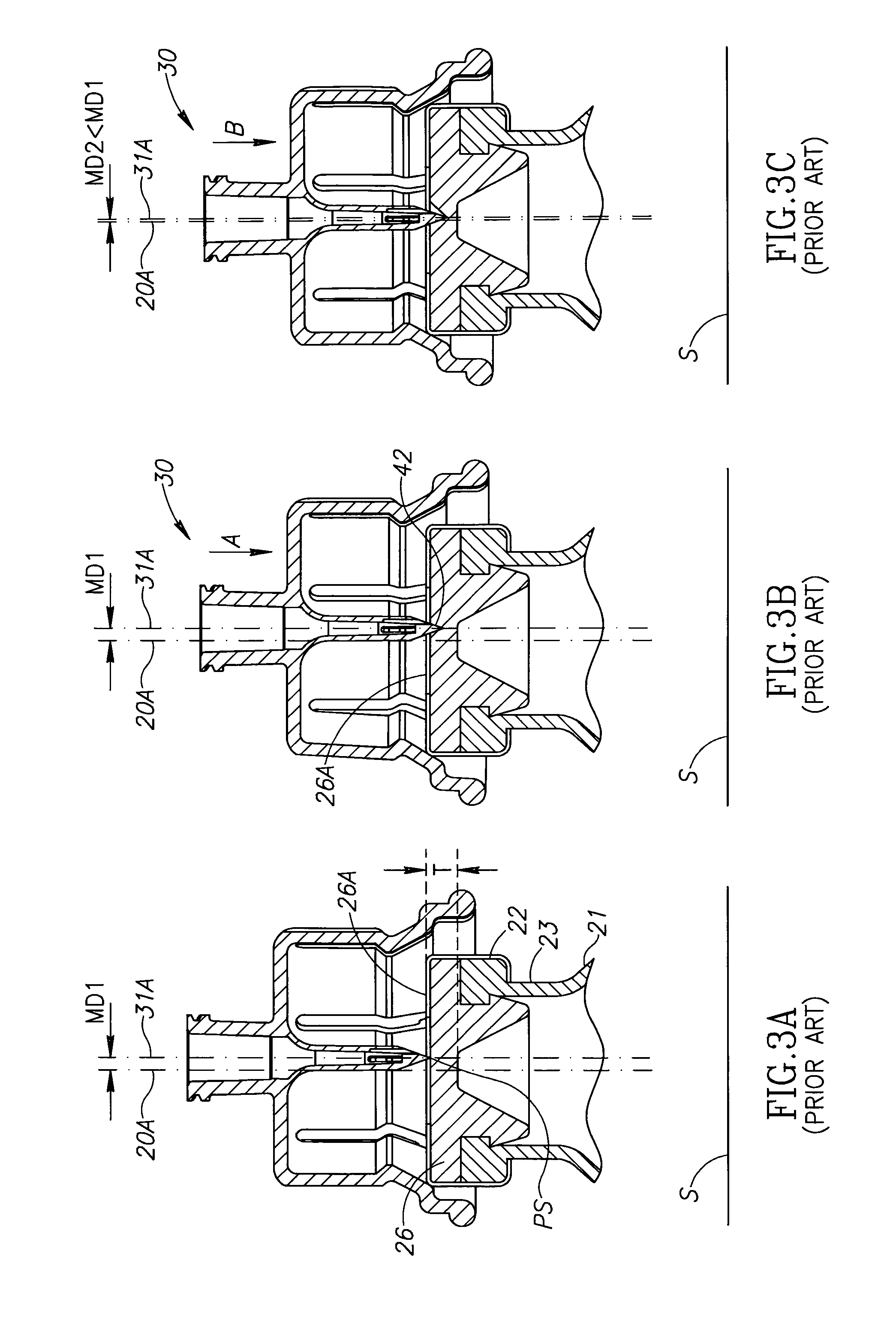 Fluid transfer devices with sealing arrangement