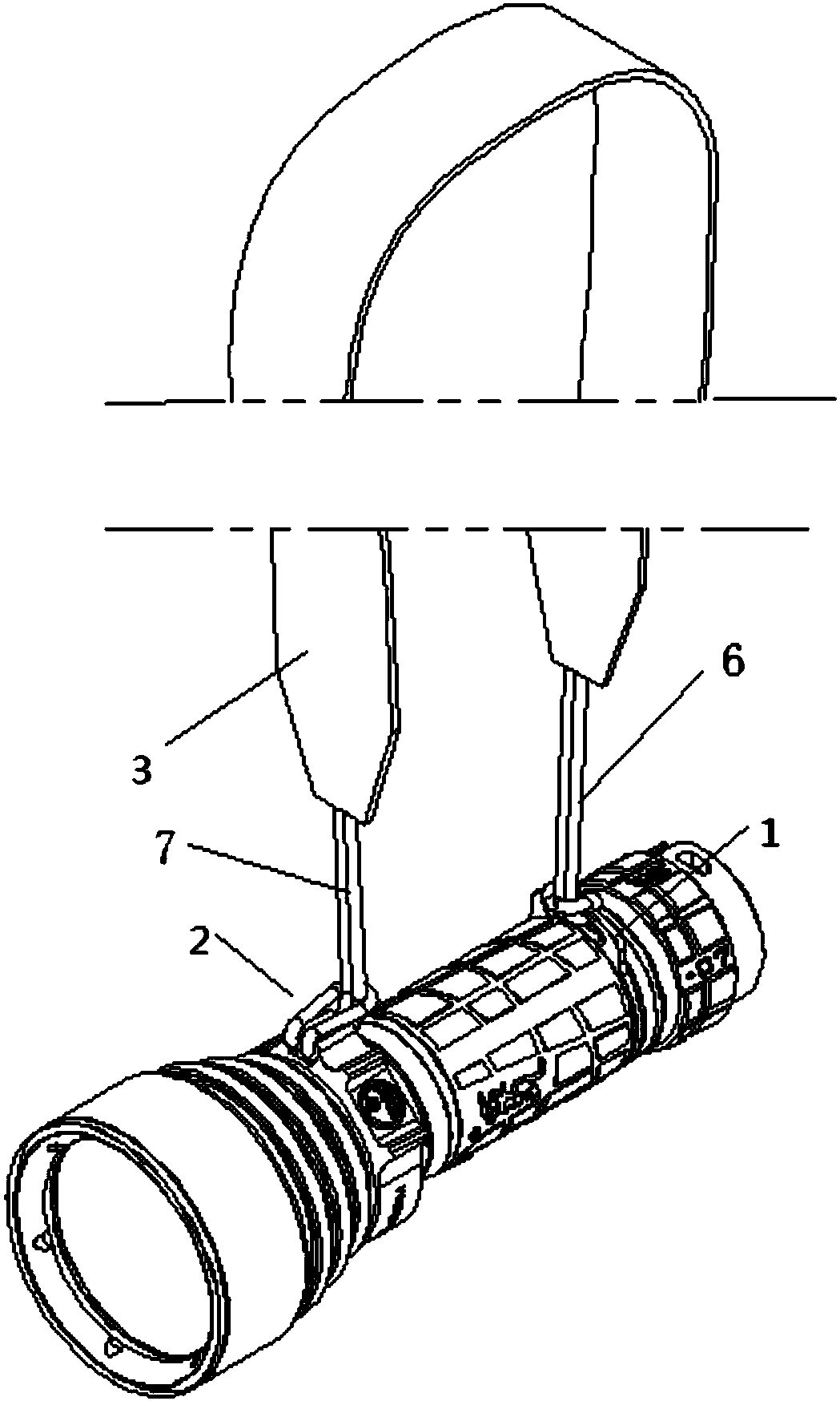 Flexible connecting structure for strap and flashlight using flexible connecting structure