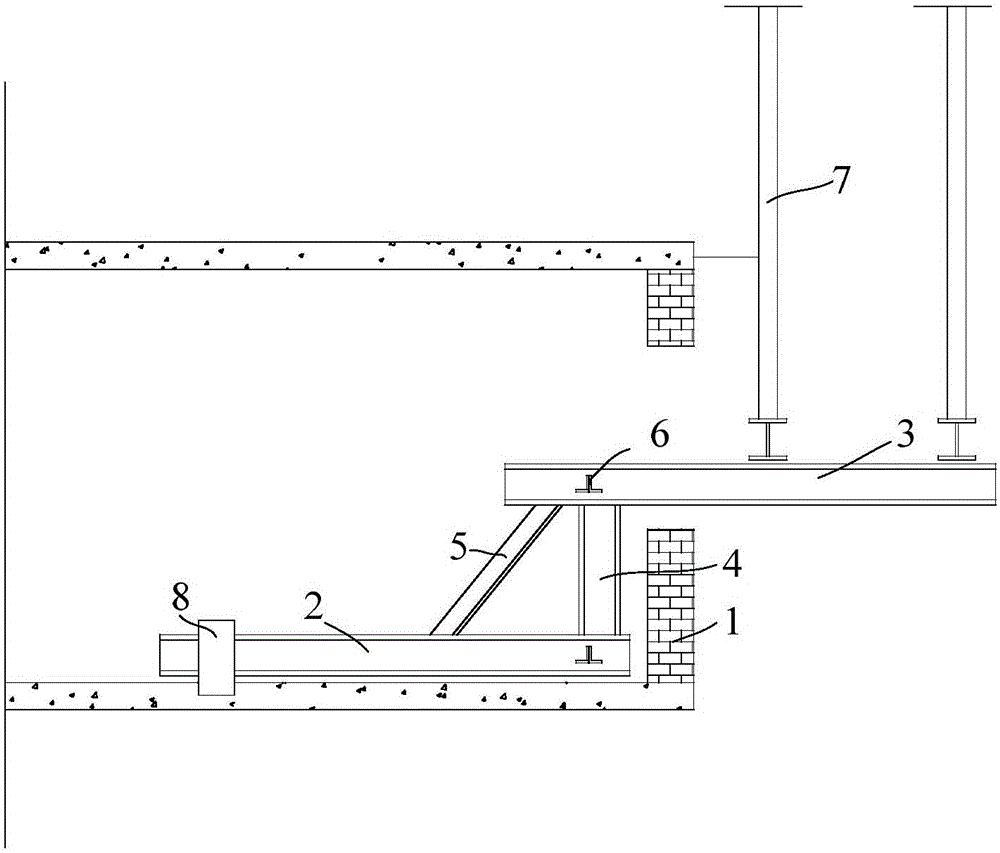 Cantilever frame used for setting up scaffold in prefabricated assembling structure and mounting method of cantilever frame