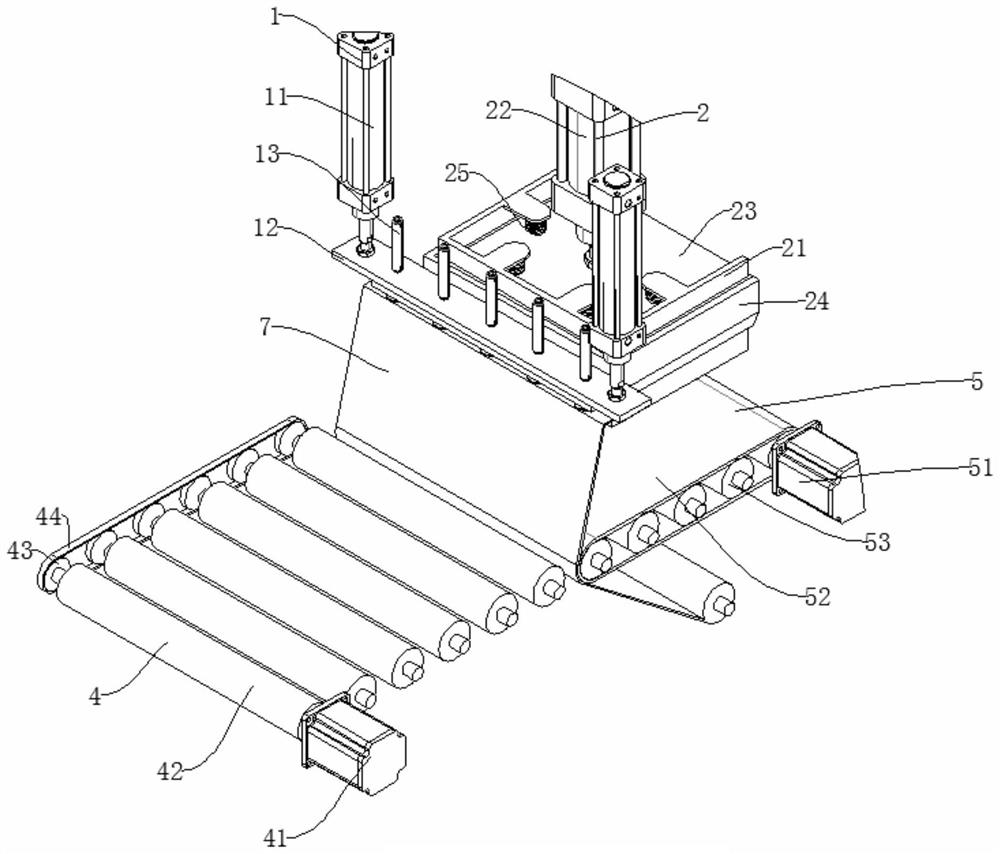 Packing and pressing device for processing paper packing case