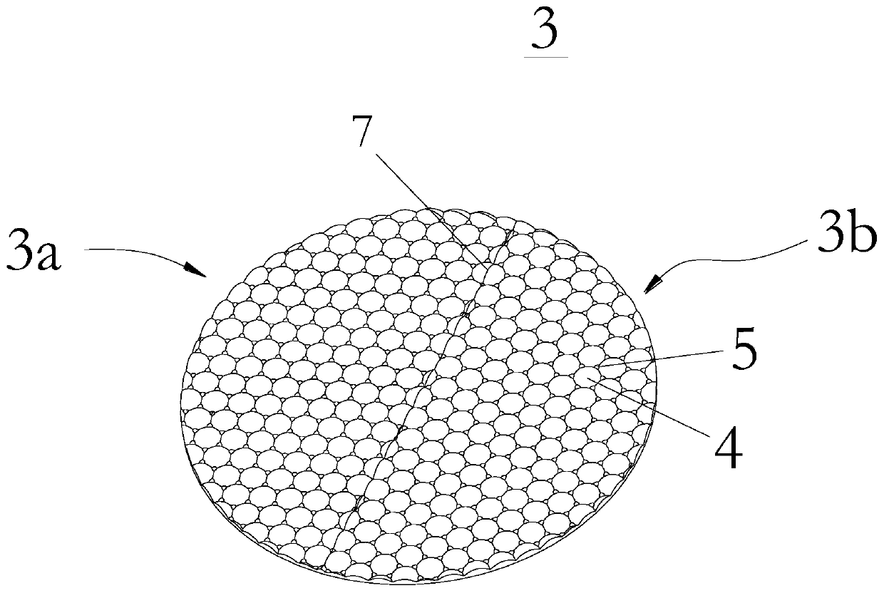 TIR lens capable of effectively eliminating color separation and improving light spot roundness