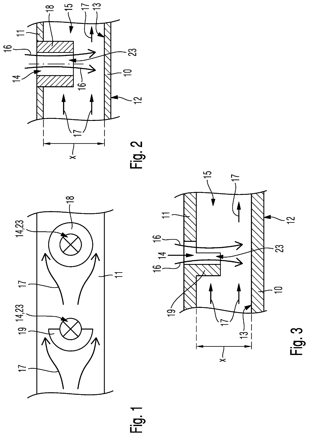 Gas turbine engine having a flow-conducting assembly formed of nozzles to direct a cooling medium onto a surface