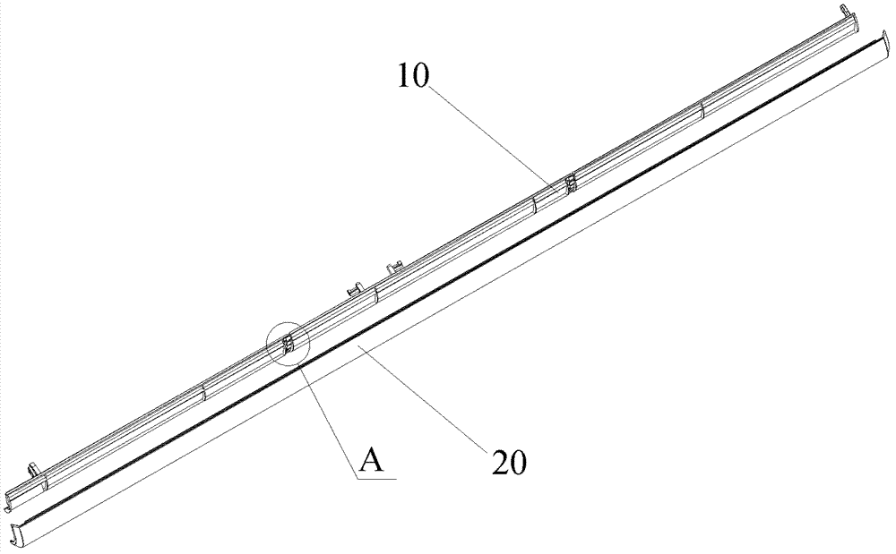 Air conditioner wind deflector and air conditioner comprising same